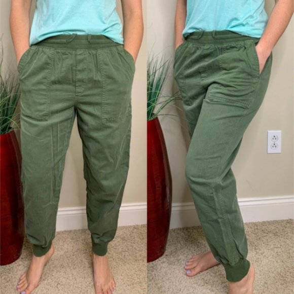GAP Pants - GAP Jogger Bundle- 2 pair